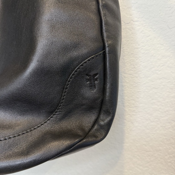 FRYE WOMEN'S MELISSA HOBO HANDBAG, POCKETS Black Missing Crossbody Strap - Picture 2 of 8